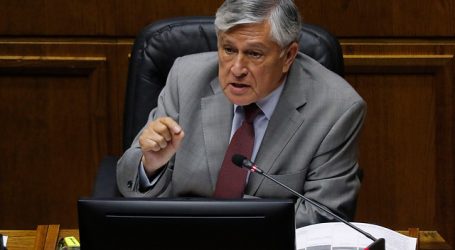 Senador Sandoval (UDI) se mostró a favor del retiro de fondos previsionales
