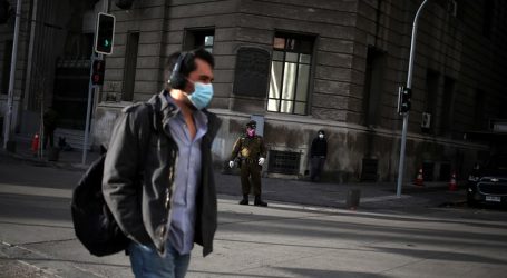 Gobierno afirmó 970 mil trabajadores esenciales están en las calles de Santiago