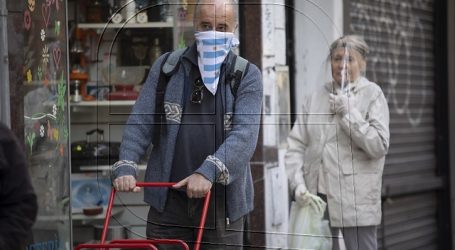 Argentina registra un récord de nuevos casos de coronavirus y muertes en un día