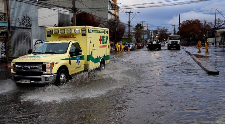 Enel activó plan preventivo por pronóstico de lluvia en la Región Metropolitana