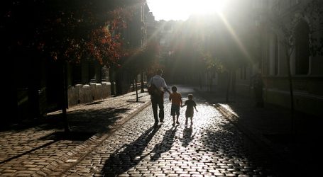 Cumpliendo la responsabilidad: los padres que sí pagan la pensión alimenticia