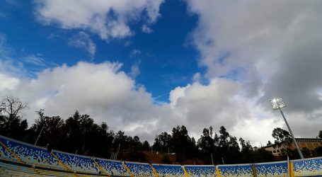 Afinan detalles en estadios Elías Figueroa y Sausalito para la vuelta del fútbol