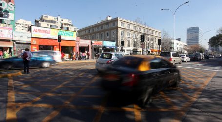 Comunas de Santiago y Providencia seguirán en cuarentena