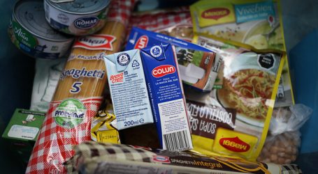 Bolsa de Santiago y CPC donan 1.638 cajas de alimentos a familias