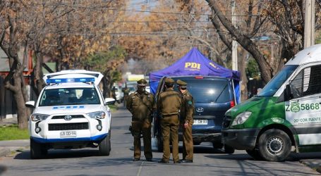 Fiscalía y PDI investigan balcera con doble homicidio en La Pintana