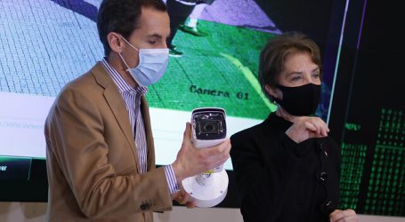 MTT presenta piloto de semáforo inteligente que detecta aglomeraciones