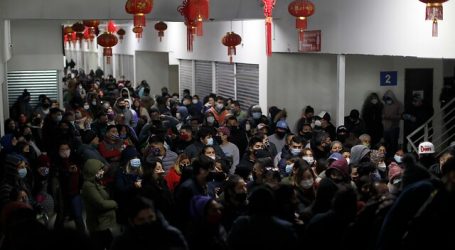 Gran aglomeración se registra en el “mall chino” del centro de Santiago