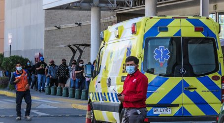 Hombre muere mientras espera en la fila de un mall de Calama