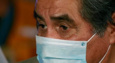 Alcalde Melo cuestiona al Minsal por no pasar a El Bosque a Transición