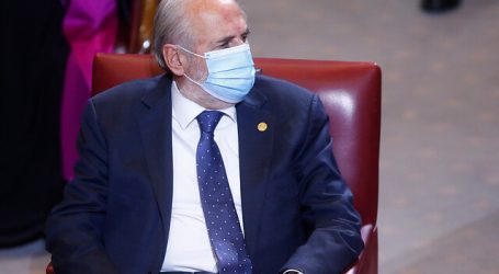 Abbott presenta denuncia por usurpación de identidad y delito informático