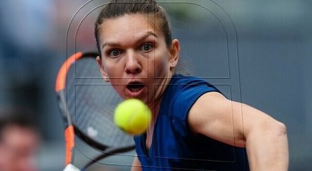 Tenis: Halep se proclama campeona en Roma tras retiro por lesión de Pliskova