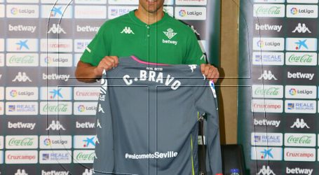 Claudio Bravo aparece en la citación del Real Betis para el debut liguero