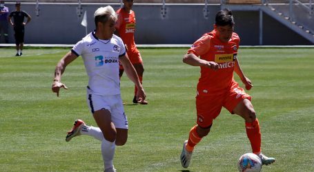 Primera B: Cobreloa perdió ante Santa Cruz y no pudo presionar al líder Ñublense