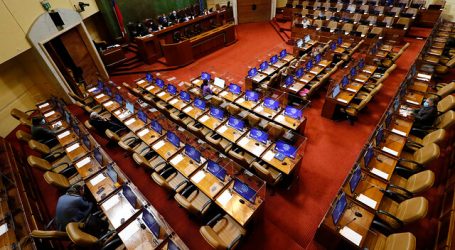 Postergan para mañana votación de reajuste del salario mínimo