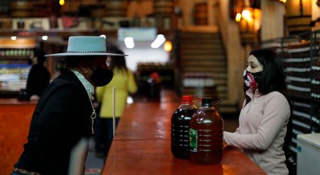 Ministro Walker en fiscalización de chicha: “Llamamos a tener un 18 responsable”