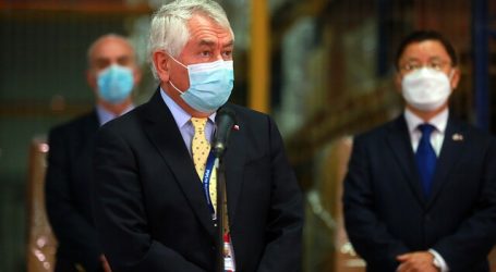 Paris recibe donación de medio millón de dólares en reactivos PCR y mascarillas