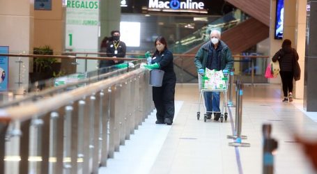 CNC llama al comercio a respetar los feriados irrenunciables este 18 y 19