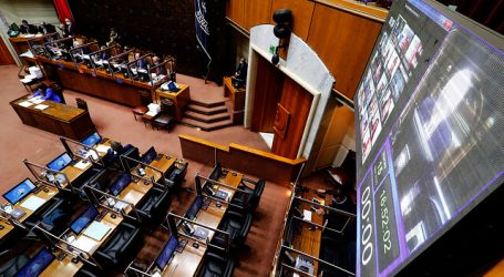 Senado aprueba la suspensión de la Evaluación Docente este año