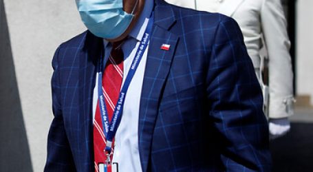 Paris enfatiza que colaborará con la Justicia por investigación a Mañalich