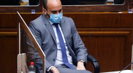 AC contra jueza Donoso: Longton acusa “presiones salvajes” para rechazar libelo