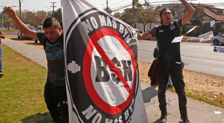 Hinchas de Colo Colo protestaron contra ByN en el Estadio Monumental