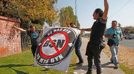 Hinchas de Colo Colo llegaron a manifestarse al Estadio Monumental