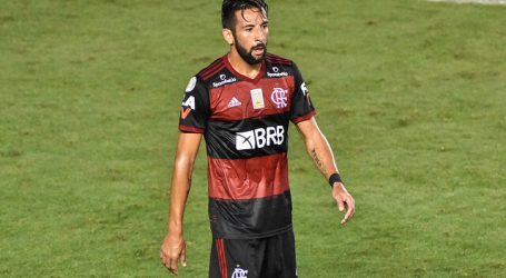 Mauricio Isla fue titular en empate de Flamengo ante Bragantino