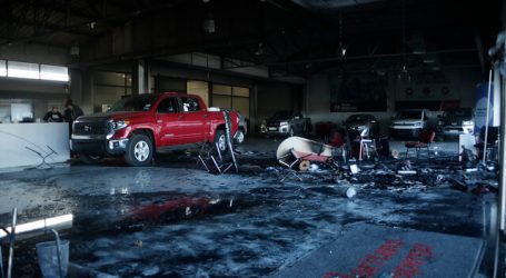 Ataque incendiario en automotora de Concepción deja 4 vehículos quemados