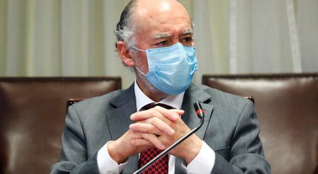 Comisión de acusación a Mañalich recibió antecedentes sobre el fondo del libelo