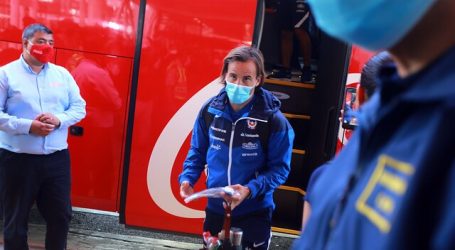 Clasificatorias:La ‘Roja’ comenzó su viaje a Montevideo para enfrentar a Uruguay