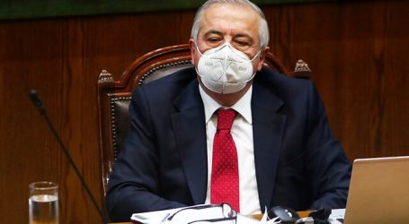 Exministro Mañalich pidió disculpas a alcaldes Barriga, Carter y Codina