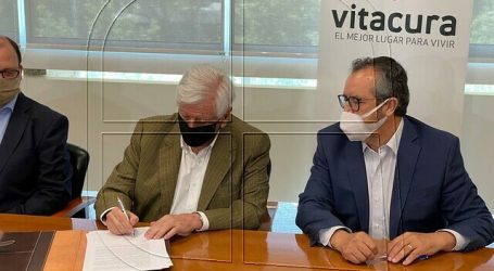 Alcalde de Vitacura se querella por carreras clandestinas en Costanera Norte