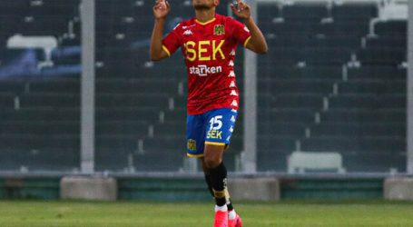 Unión Española goleó a Colo Colo y escaló al segundo lugar de la tabla