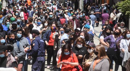 Plebiscito: Comenzó horario especial para que adultos mayores acudan a votar