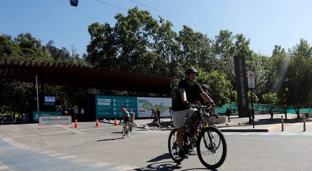 Claudio Orrego lanza su campaña a gobernador regional con una cicletada