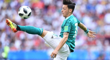 El agente de Ozil criticó a Arteta por no ser “justo, sincero y transparente”