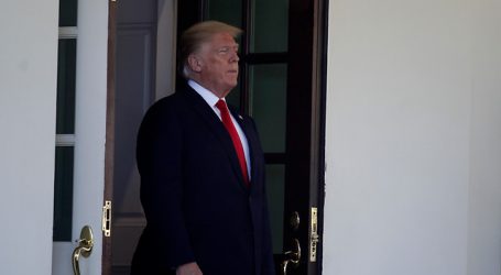 Trump podría recibir el alta mañana lunes tras ser hospitalizado por coronavirus