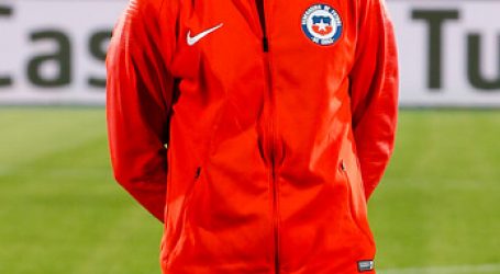 Charles Aránguiz sigue al margen en el Leverkusen y preocupa a la ‘Roja’