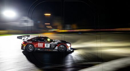 Benjamín Hites larga desde la 4ta fila serie Silver en 1.000 kms de Paul Ricard