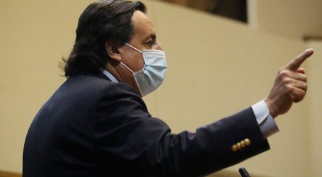 Pérez renuncia al cargo luego de aprobarse acusación en la Cámara Baja