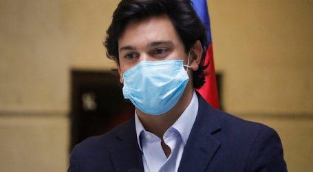 Grupo de diputados RN firman carta en apoyo a Torrealba tras impasse con Durán