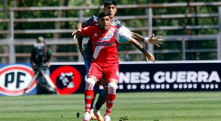 La UC no logra remontar y terminó cayendo ante Curicó Unido en la reanudación