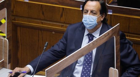 Senado vota este lunes acusación constitucional contra Víctor Pérez