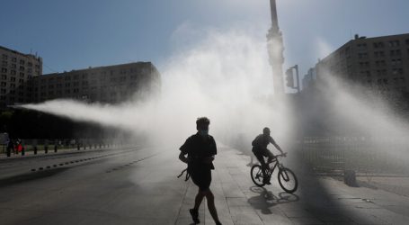 Nuevas protestas en la capital dejaron 12 detenidos y un bus quemado