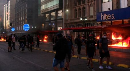 Carabineros reportó un total de 953 personas detenidas en la última jornada