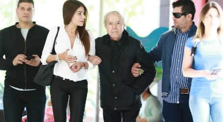 Argentina: El ex presidente Carlos Menem se encuentra en coma inducido