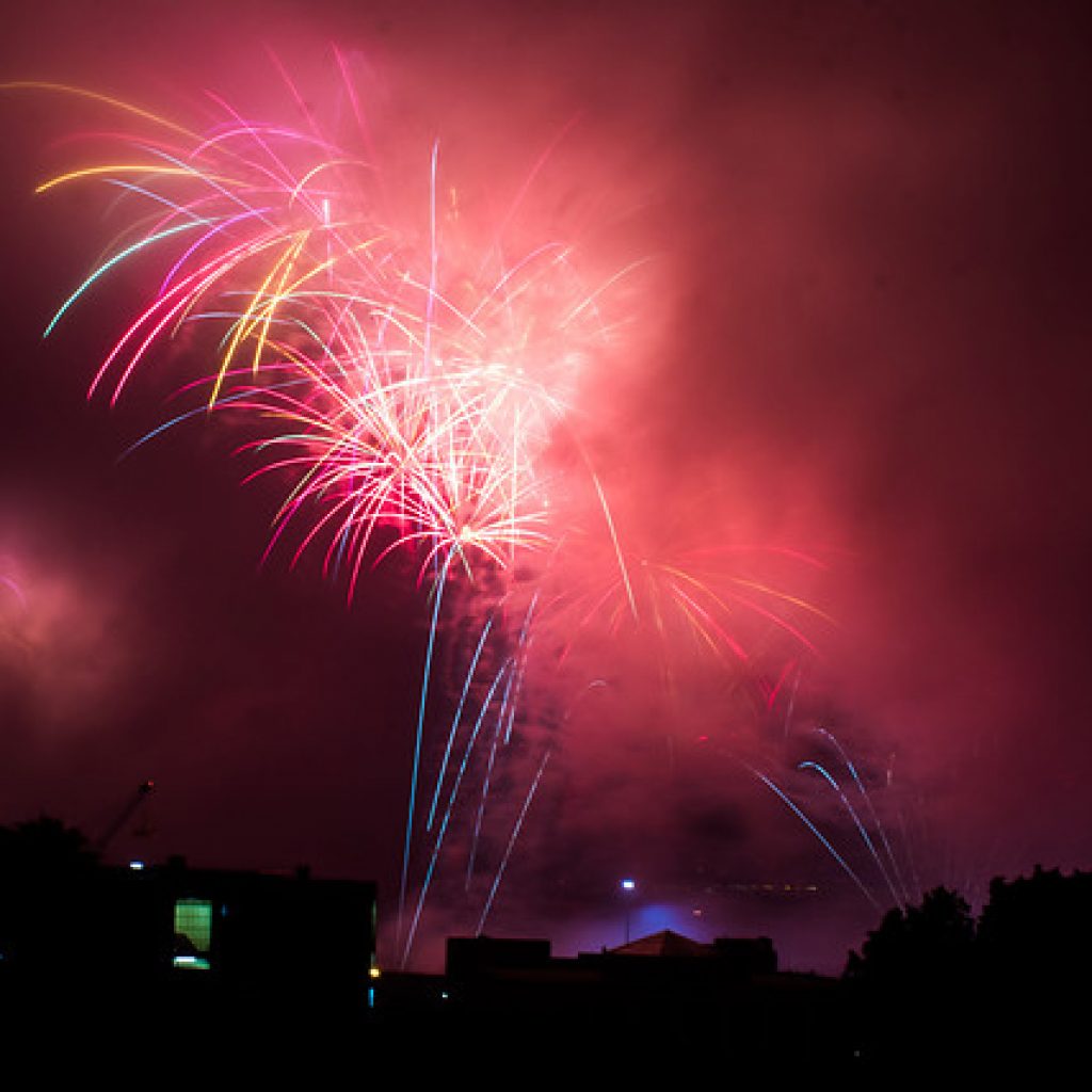Cancelan fuegos artificiales de año nuevo en la región de Valparaíso