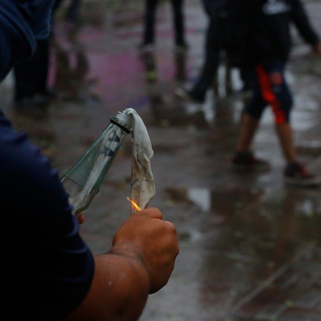 Tribunal sentencia a 4 años a imputado por lanzamiento de molotov