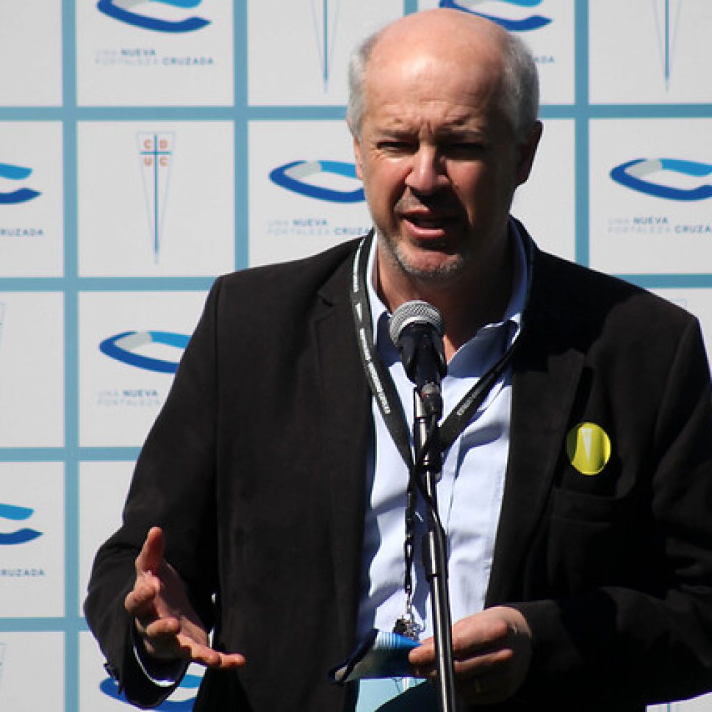 Juan Tagle: "No creo que haya algo oscuro en contra de Católica"