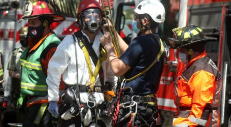 Falleció hombre que cayó por una cámara de alcantarillado en Santiago
